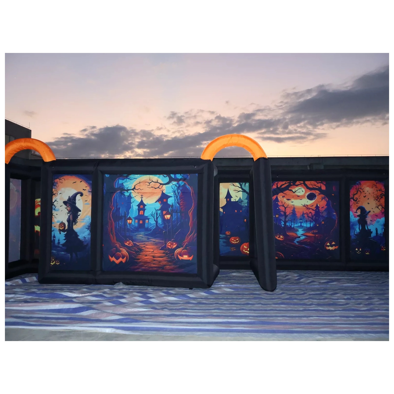 Grande Labirinto Gonfiabile di - Kids Outdoor Party Venue recensione e prezzo