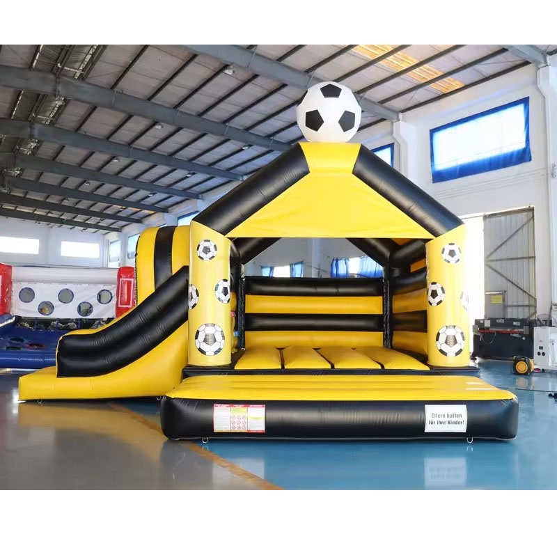 Castello Gonfiabile a Tema Cal - Kids Outdoor Jump House recensione e prezzo