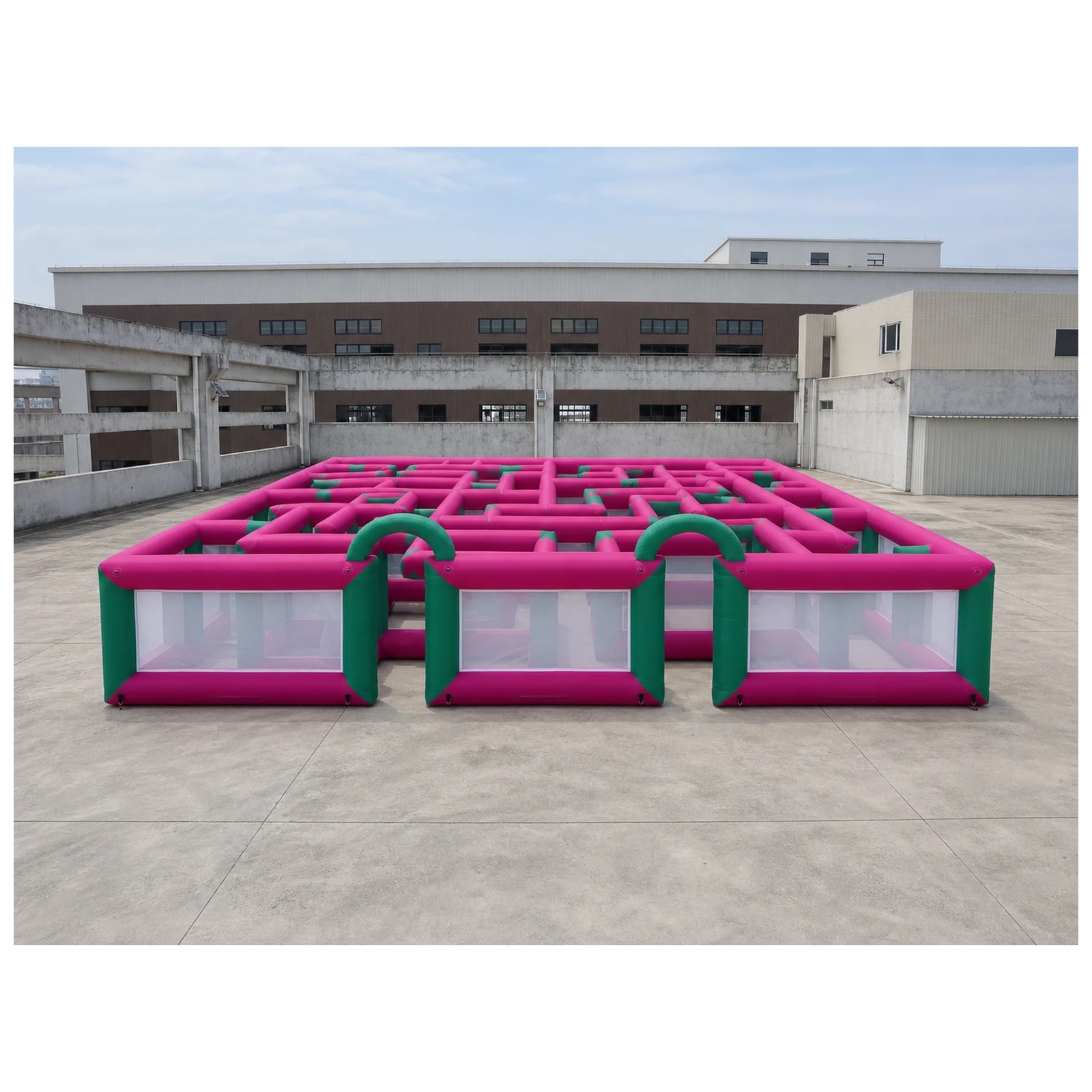 Grande Labirinto Gonfiabile a  - Kids Outdoor Party Venue recensione e prezzo