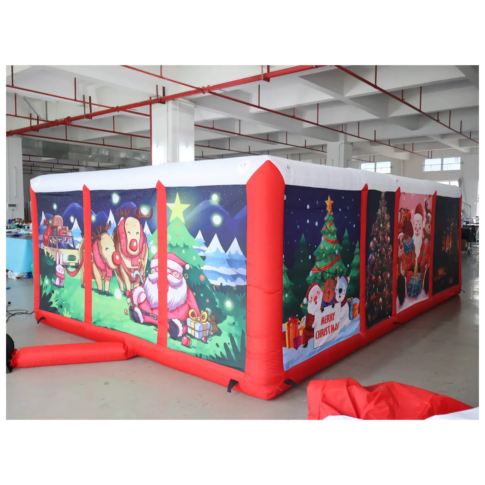 Labirinto Gonfiabile Rosso da  - Kids Outdoor Party Venue recensione e prezzo