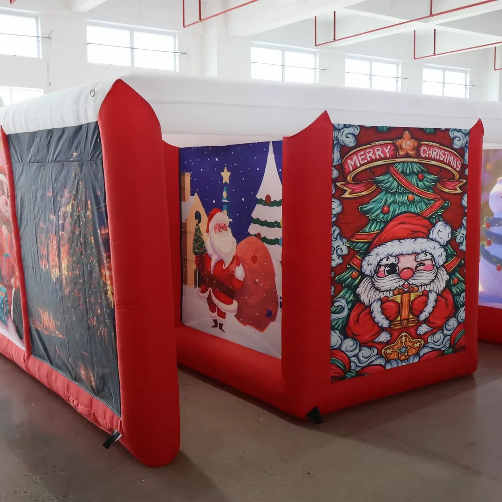 Labirinto Gonfiabile Rosso da  - Kids Outdoor Party Venue recensione e prezzo